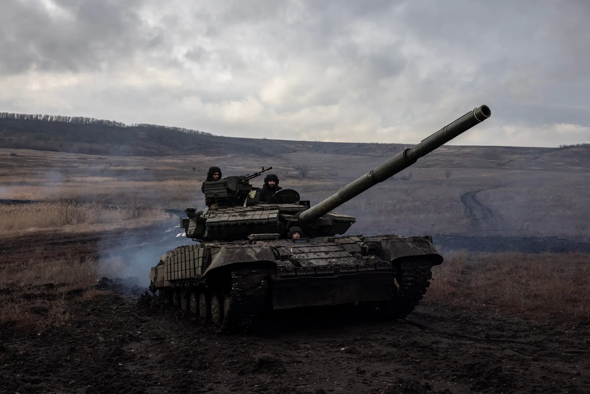 Бійці 17-ї танкової бригади ЗСУ, яка воює на лінії фронту на сході Донецької області.